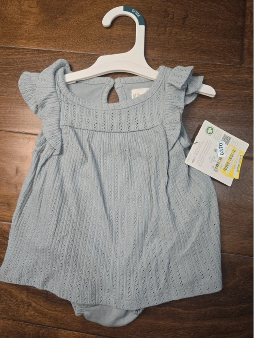Newborn brand new outfit little planet by carter's. Item 370G4